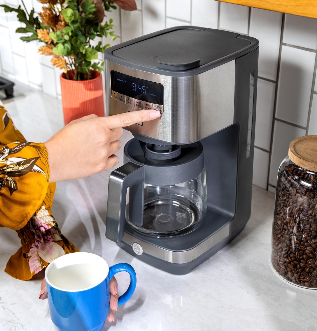 12-Cup Stainless Steel Drip Coffee Maker with Timer Z427211